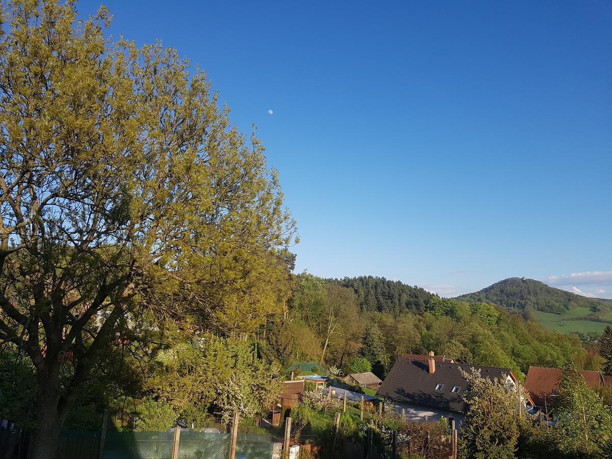 Vila Na Skalce เชสกา คาเมนิเซอ ภายนอก รูปภาพ